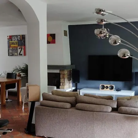 Grande Avec Piscine Villa
